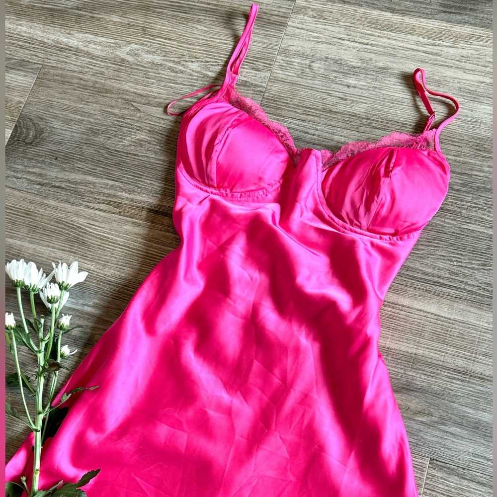 HOT PINK MINI DRESS ⚡️